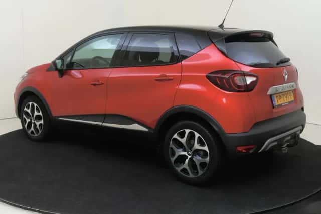 Renault Captur (2017) thumbnail 3