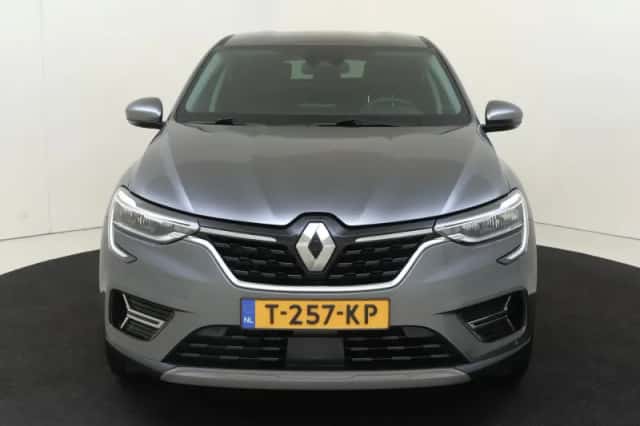 Renault Arkana (2023) thumbnail 6