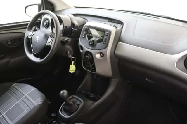 Peugeot 108 (2018) thumbnail 5