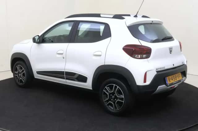 Dacia Spring (2022) thumbnail 3