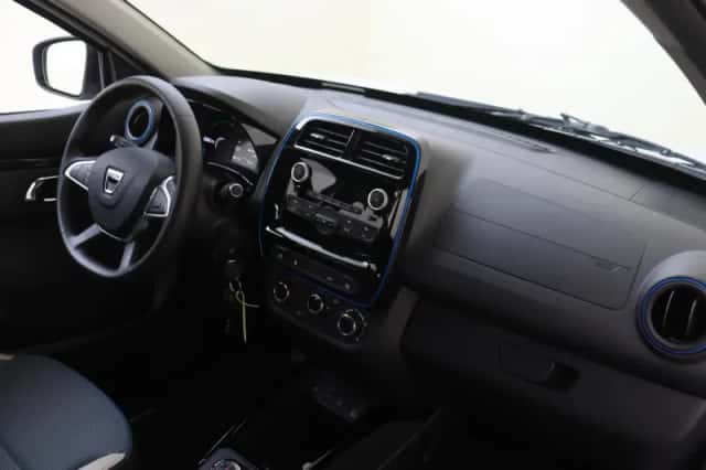 Dacia Spring (2022) thumbnail 5