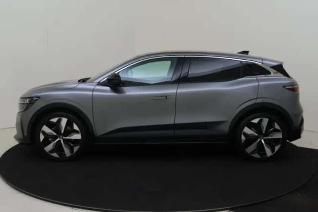 Renault Mégane E-Tech (2025) thumbnail 2