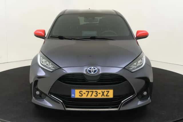 Toyota Yaris (2022) thumbnail 6