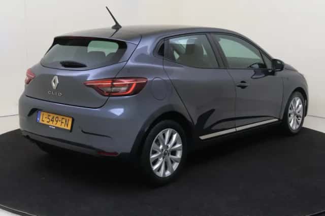 Renault Clio (2021) thumbnail 4