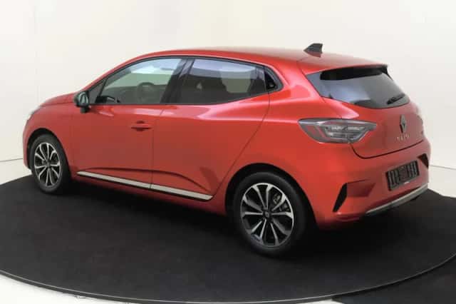 Renault Clio (2025) thumbnail 3