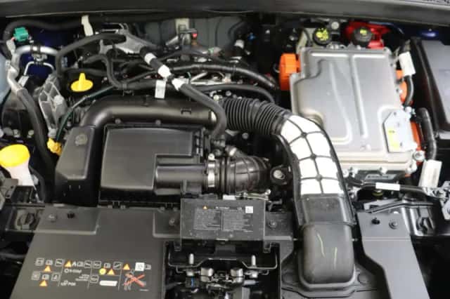 Renault Captur (2025) thumbnail 5