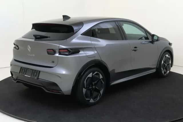 Renault Clio (2026) thumbnail 4