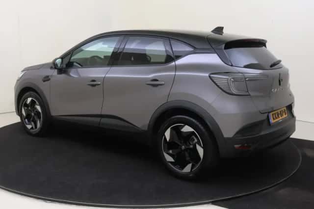 Renault Captur (2025) thumbnail 3
