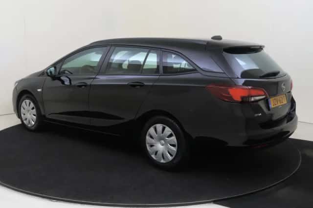 Opel Astra (2020) thumbnail 3