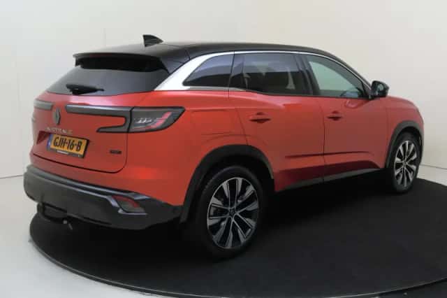 Renault Austral (2024) thumbnail 4
