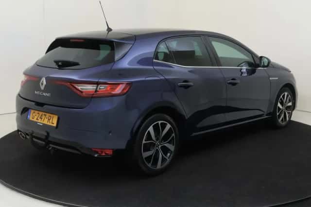 Renault Mégane (2019) thumbnail 4