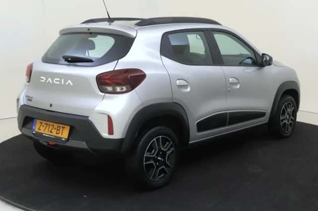 Dacia Spring (2024) thumbnail 4