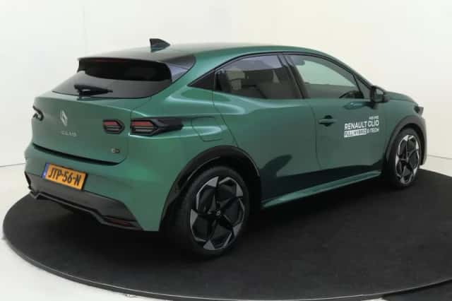Renault Clio (2026) thumbnail 4