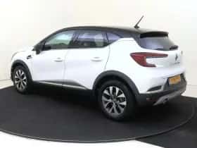 Renault Captur (2020) thumbnail 3