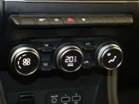 Renault Captur (2020) thumbnail 22
