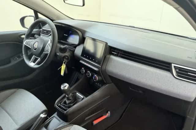 Renault Clio (2024) thumbnail 5