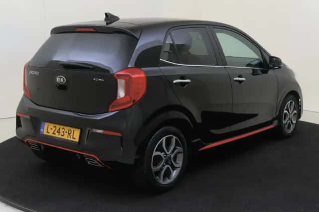 Kia Picanto (2021) thumbnail 4