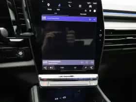 Renault Austral (2024) thumbnail 16