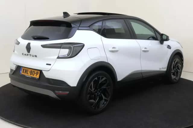 Renault Captur (2026) thumbnail 4