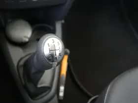 Dacia Sandero Stepway (2018) thumbnail 15
