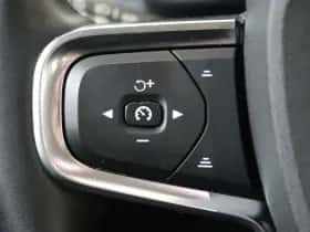 Volvo XC40 (2021) thumbnail 13