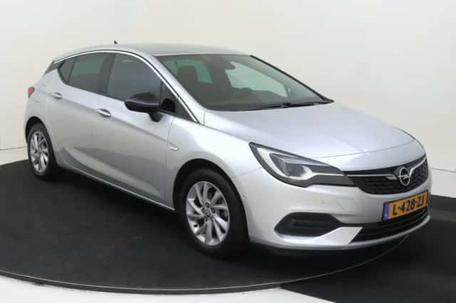 Opel Astra (2021) thumbnail 2