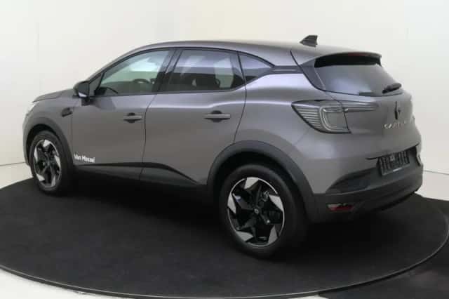 Renault Captur (2026) thumbnail 3