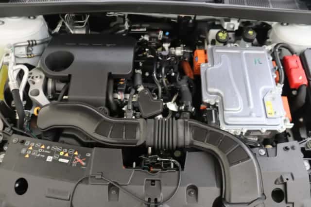Renault Mégane E-Tech (2024) thumbnail 25