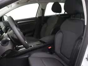 Renault Mégane E-Tech (2024) thumbnail 9