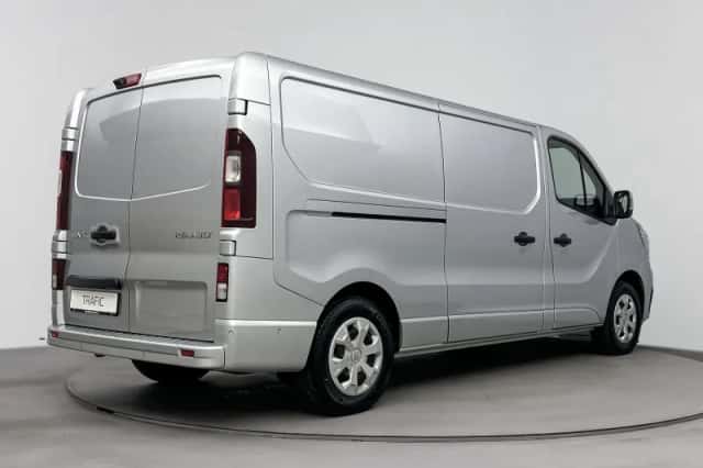 Renault Trafic (2025) thumbnail 4