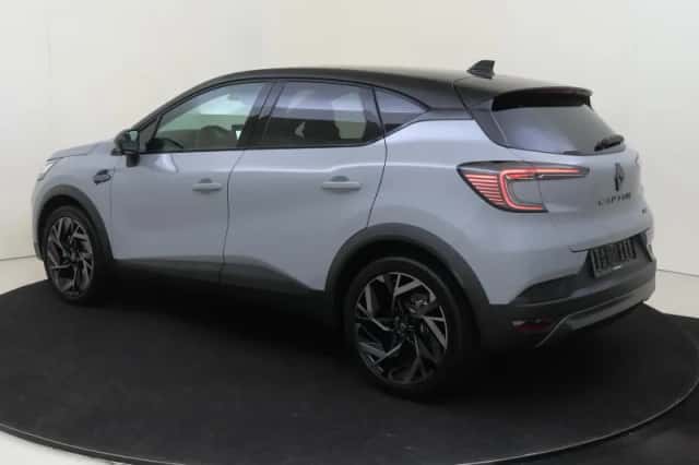 Renault Captur (2025) thumbnail 3