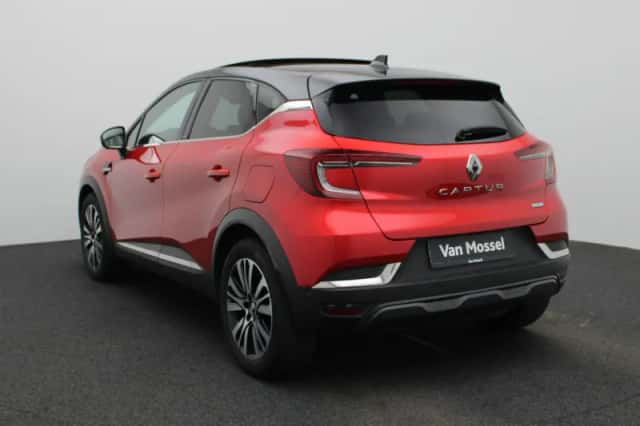 Renault Captur (2021) thumbnail 2