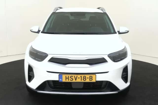 Kia Stonic (2024) thumbnail 6