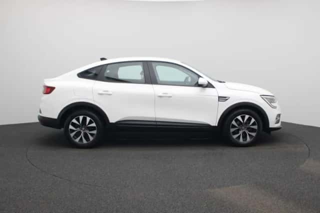 Renault Arkana (2022) thumbnail 6