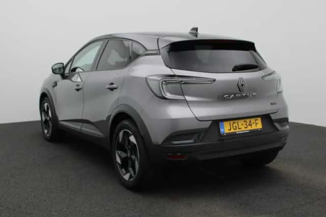 Renault Captur (2025) thumbnail 2