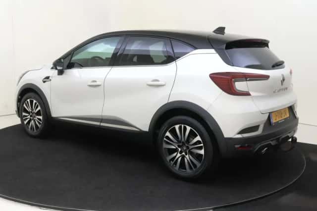 Renault Captur (2020) thumbnail 3