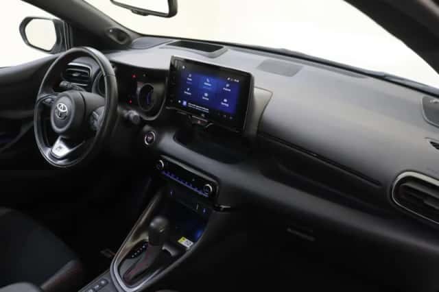 Toyota Yaris (2022) thumbnail 5