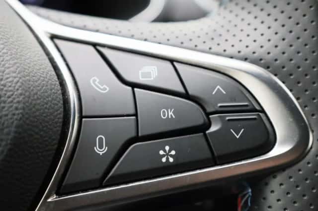 Renault Captur (2024) thumbnail 28