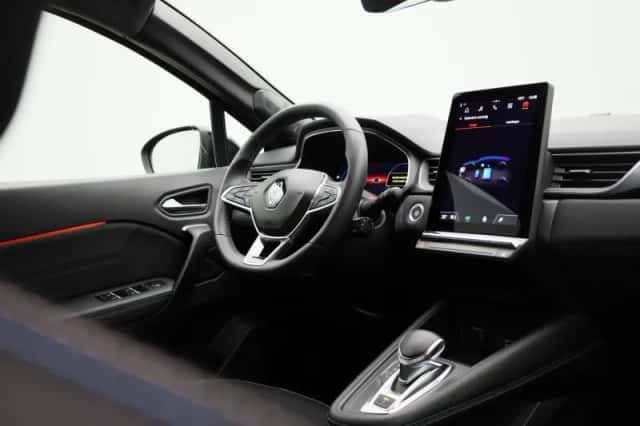 Renault Captur (2024) thumbnail 38
