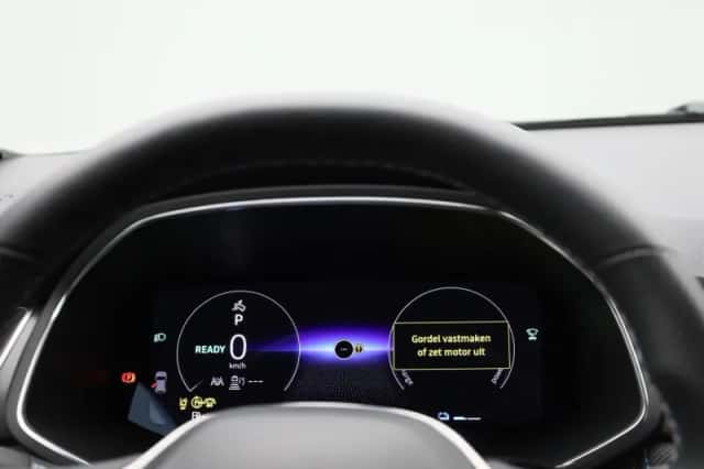 Renault Captur (2024) thumbnail 8