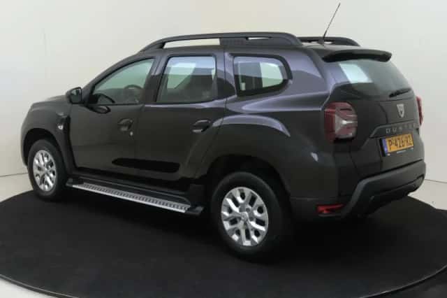 Dacia Duster (2022) thumbnail 3