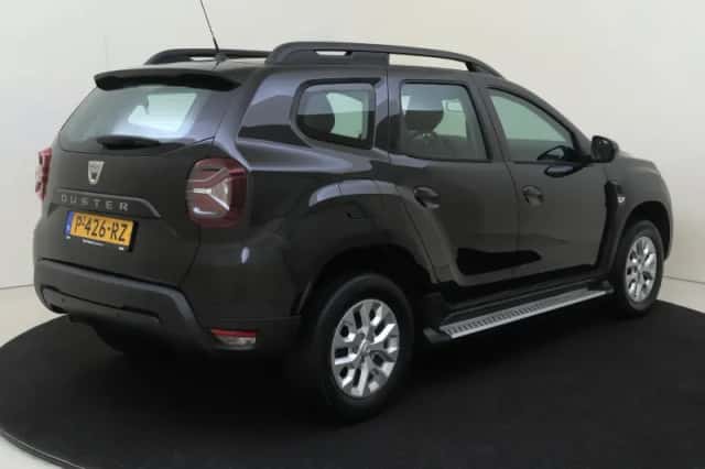 Dacia Duster (2022) thumbnail 4