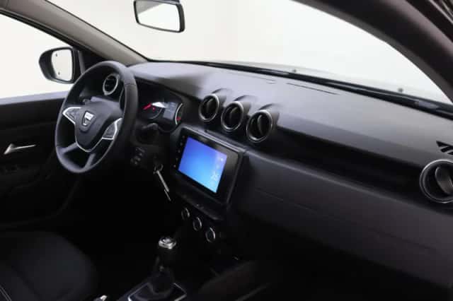 Dacia Duster (2022) thumbnail 5