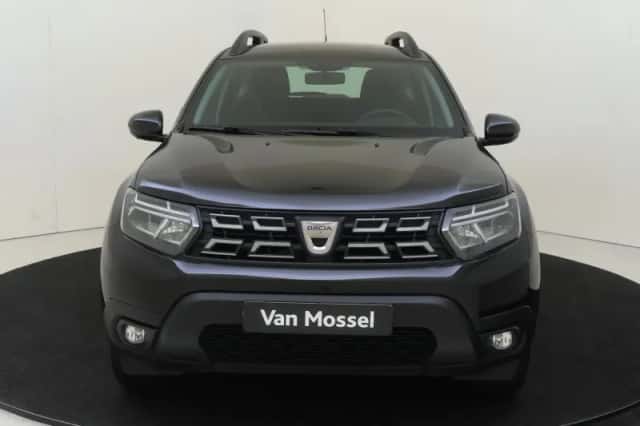 Dacia Duster (2022) thumbnail 6