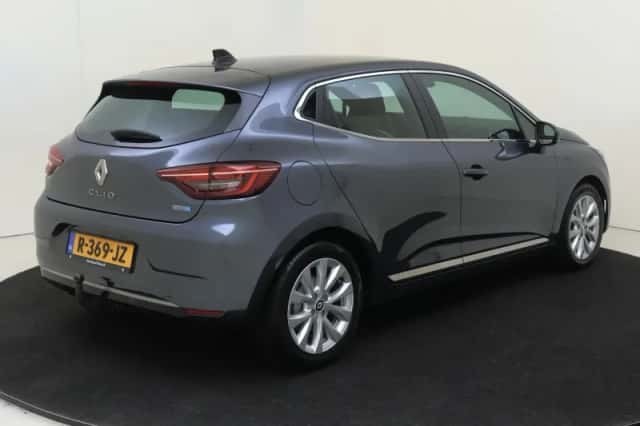 Renault Clio (2022) thumbnail 4