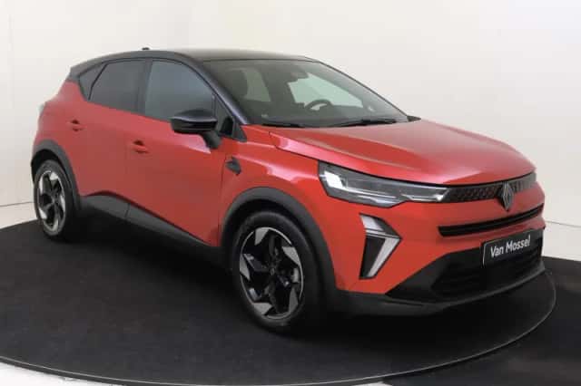 Renault Captur (2025) thumbnail 2