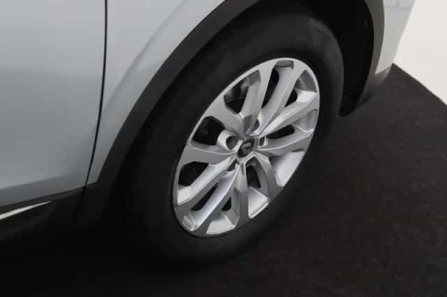 Renault Kadjar (2021) thumbnail 11