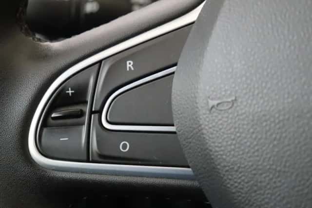 Renault Kadjar (2021) thumbnail 17