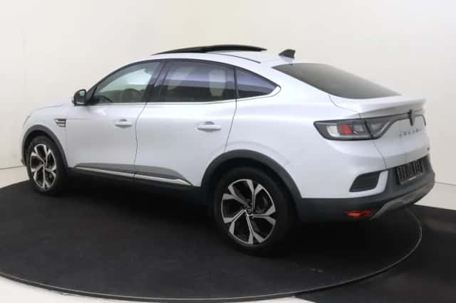 Renault Arkana (2024) thumbnail 3