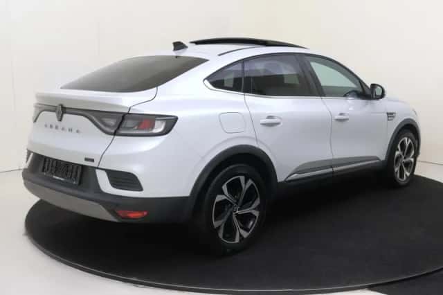 Renault Arkana (2024) thumbnail 4